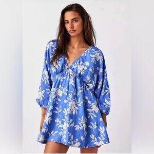 NWOT Free People deep v-neck blue floral mini dress size large